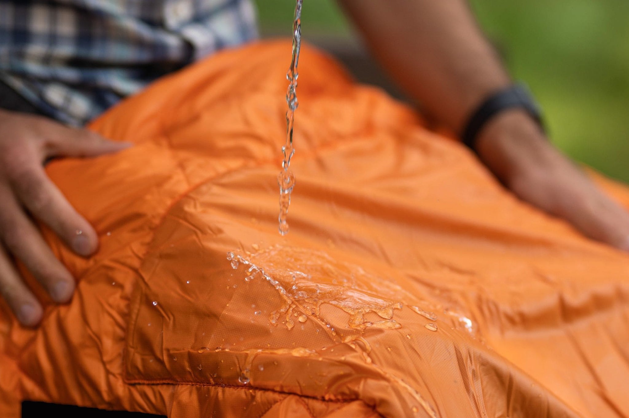 CULLA INSULATED BLANKET | AVAILABLE IN ORANGE AND GREEN