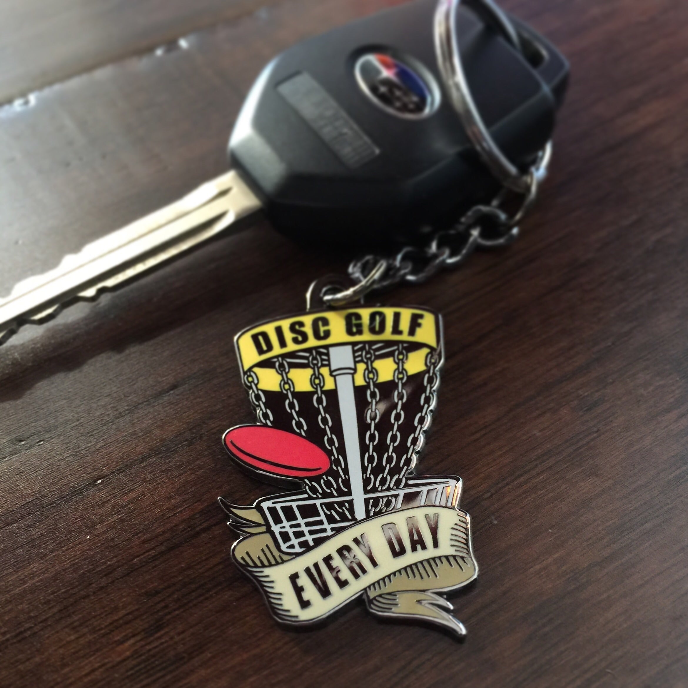 Disc Golf Every Day Basket - Keychain